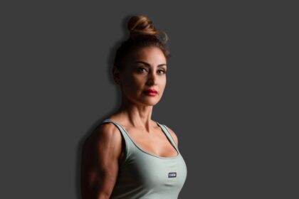 Shohreh Bakhsheshian demonstrating functional fitness techniques